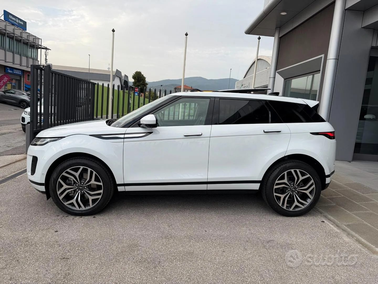 Land Rover Range Rover Evoque 2021 photo 5