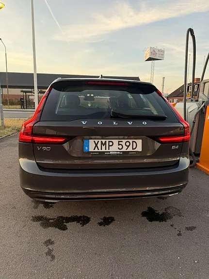 Volvo V90 2023 photo 2