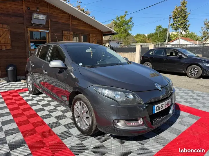 Renault Megane 2013 photo 3