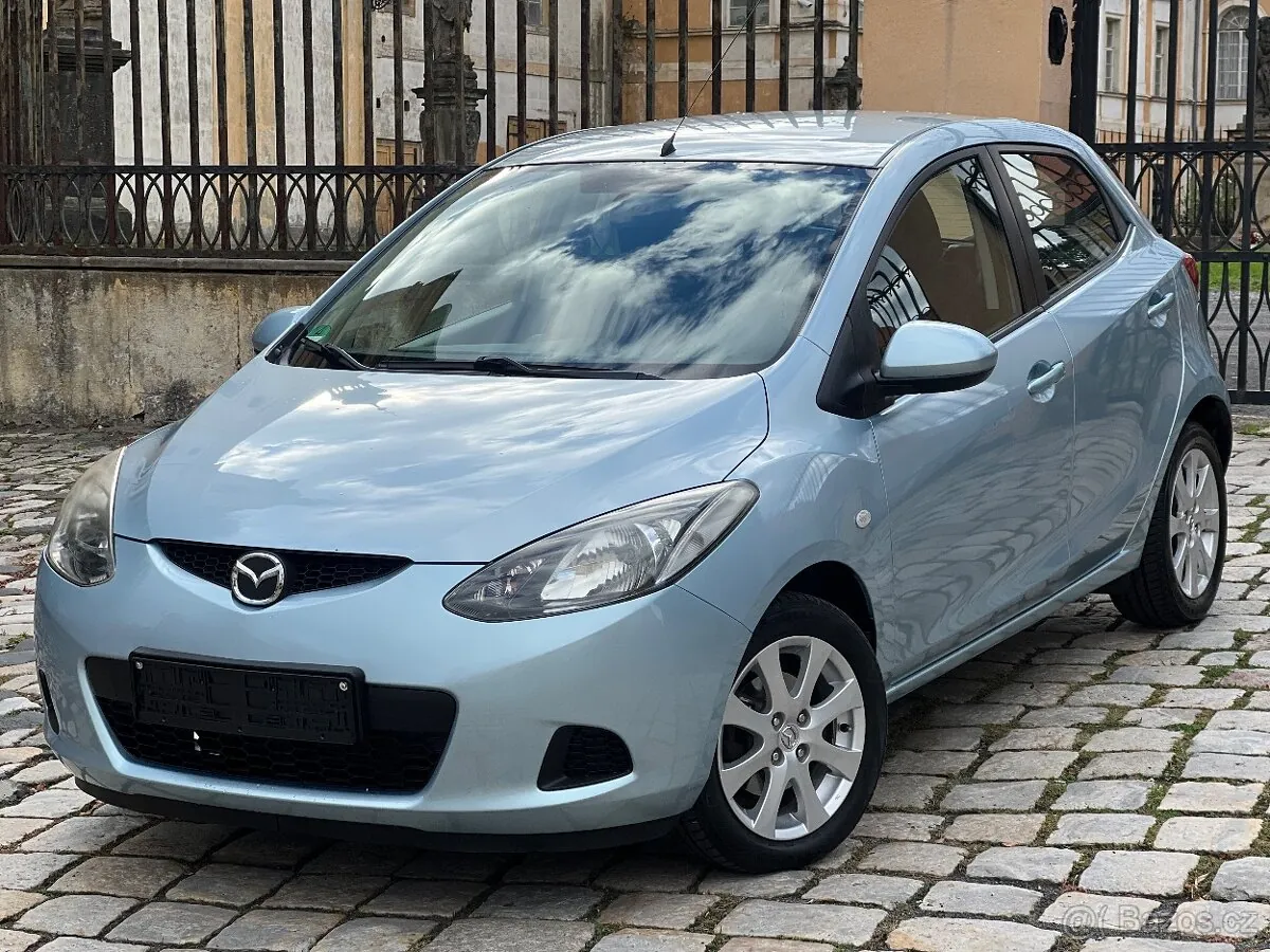 Mazda 2