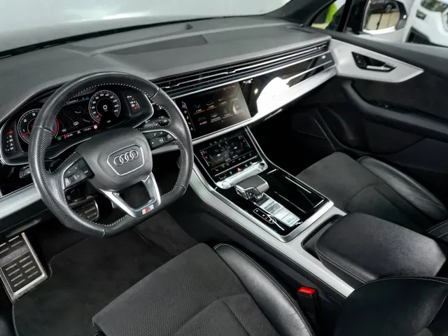 Audi Q7 2019 photo 4