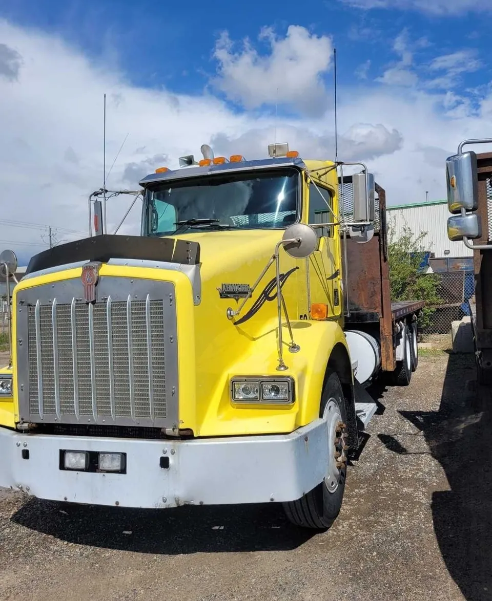 Kenworth T600 2000 photo 2