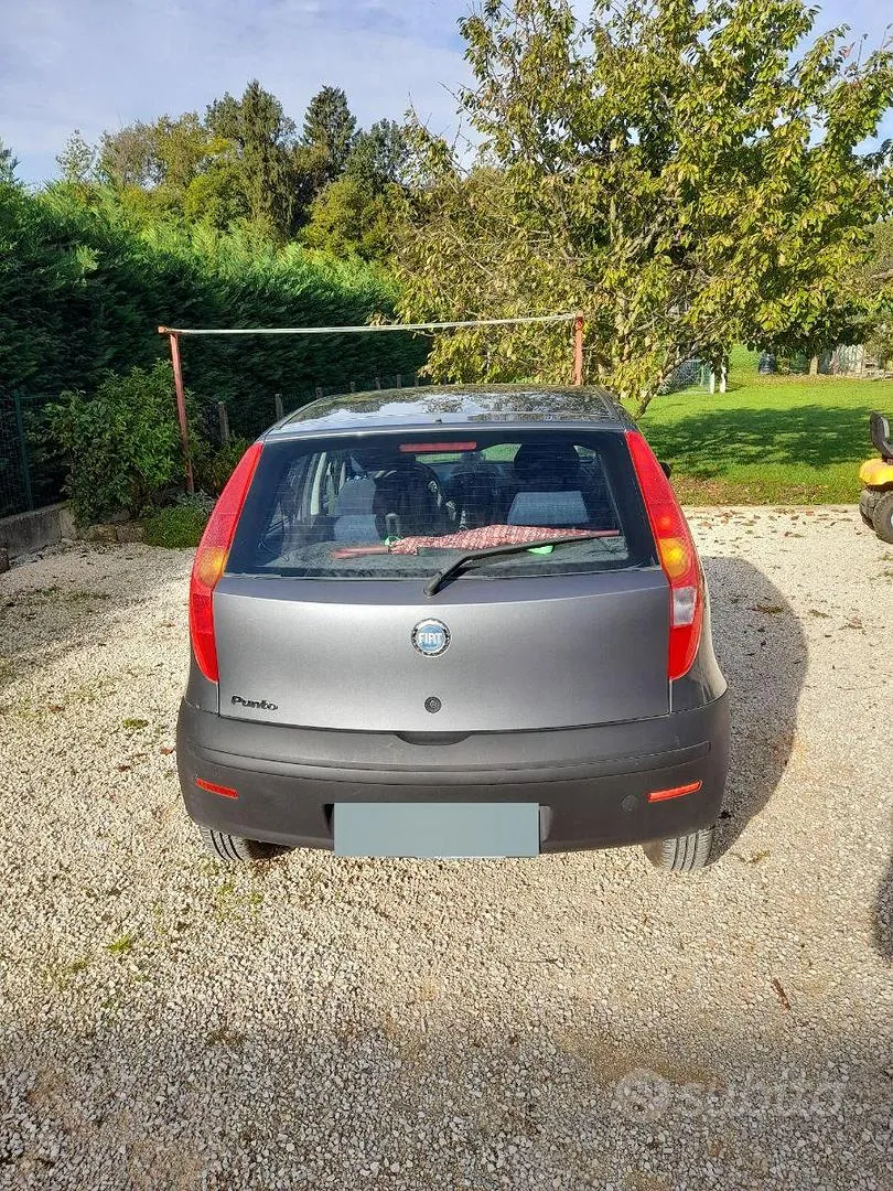 Fiat Punto 2004 photo 3