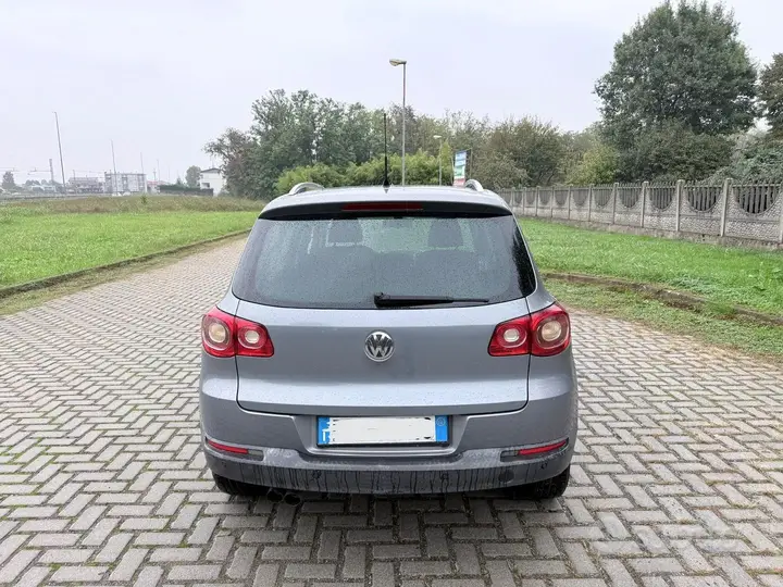 Volkswagen Tiguan 2010 photo 5