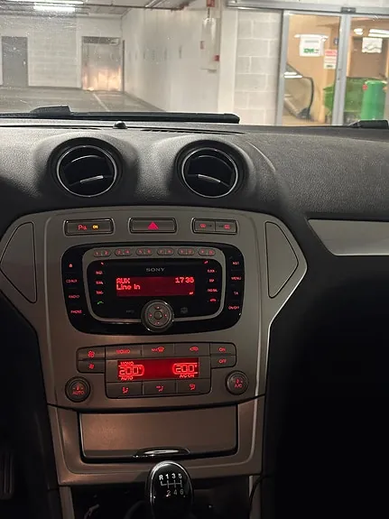 Ford Mondeo 2010 photo 4