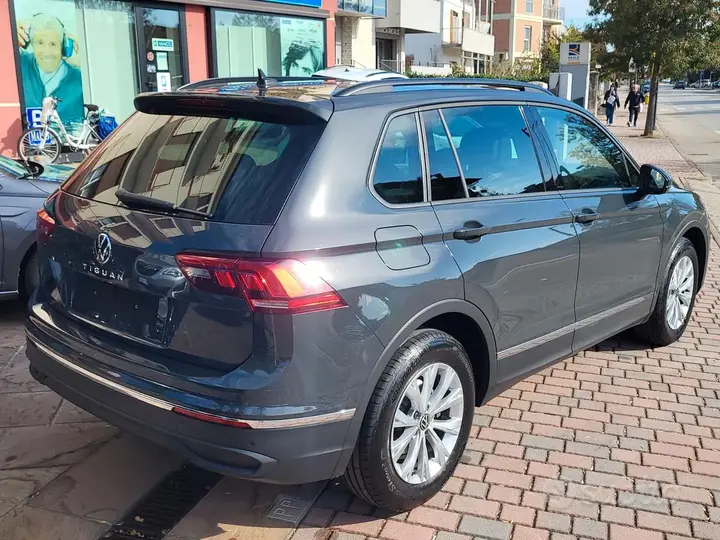 Volkswagen Tiguan 2024 photo 3
