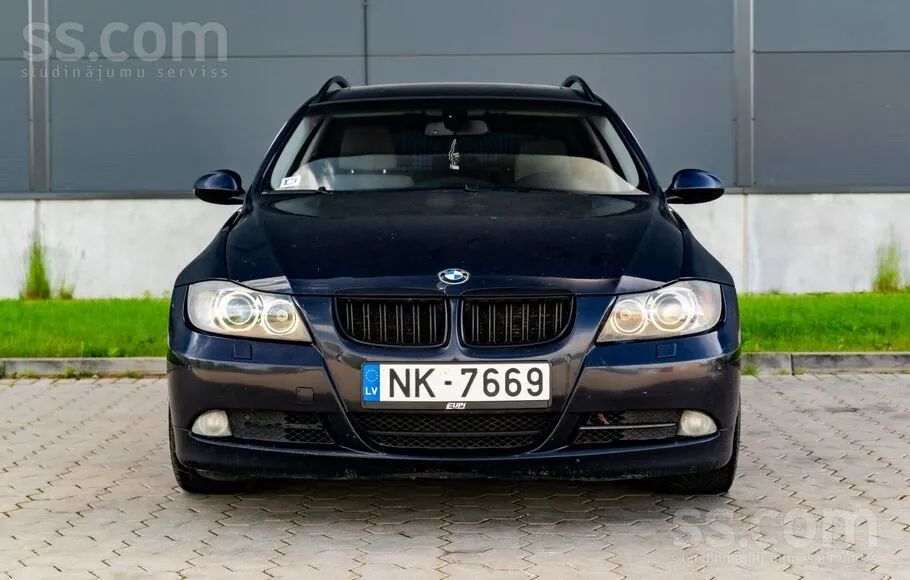 BMW 325 2007 photo 2