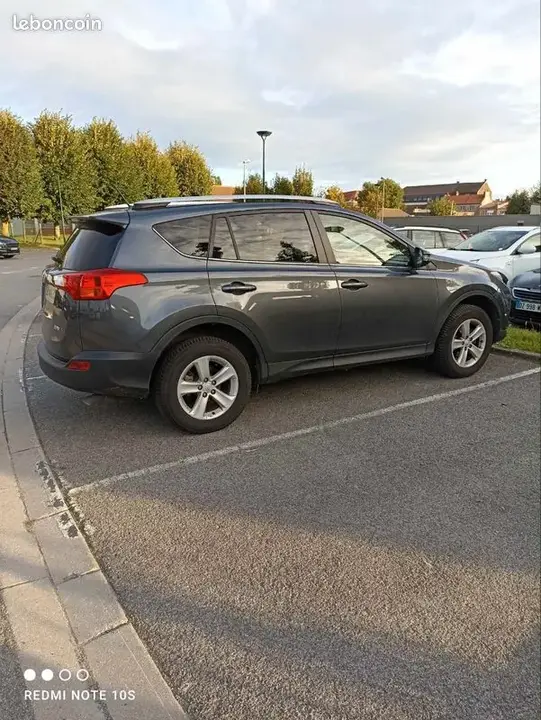 Toyota Rav4 2013 photo 2