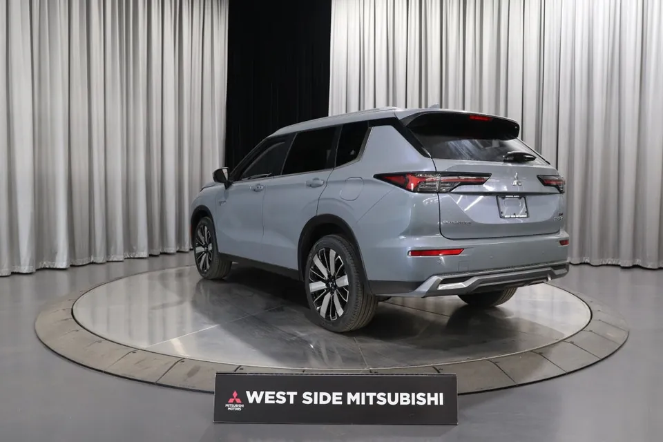 Mitsubishi Outlander 2026 photo 4