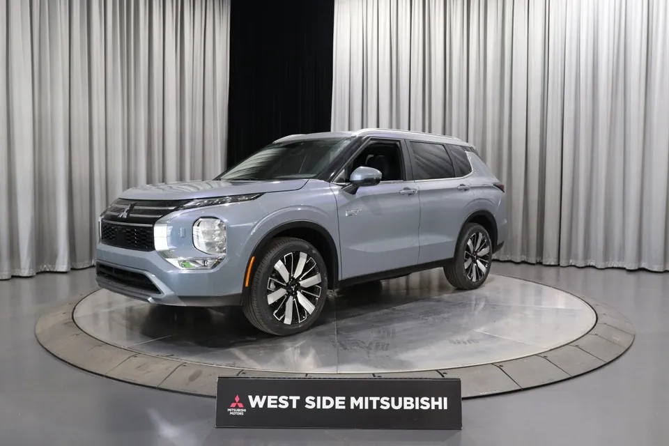 Mitsubishi Outlander 2026 photo 3