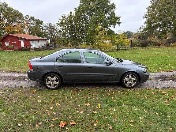 Volvo S60 2004 photo 2