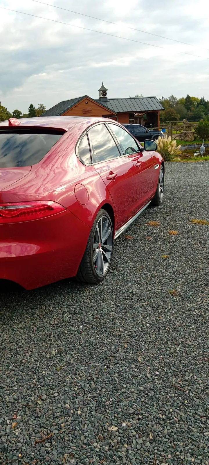 Jaguar Xf 2016 photo 3