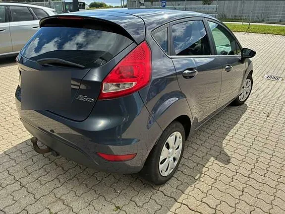 Ford Fiesta 2012 photo 4