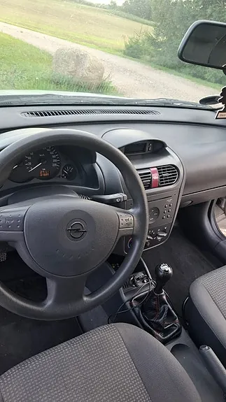 Opel Corsa 2002 photo 2