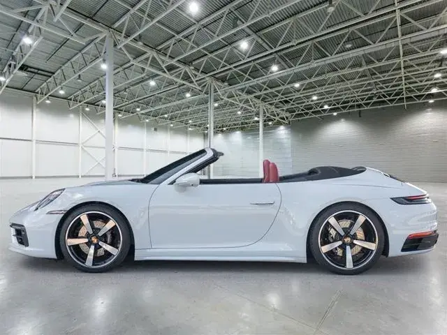 Porsche 911 2023 photo 3