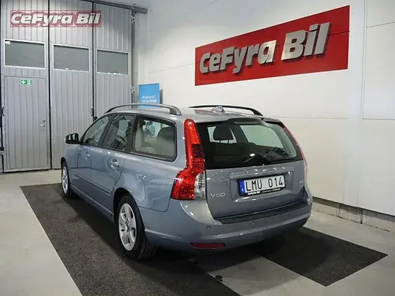 Volvo V50 2010 photo 4