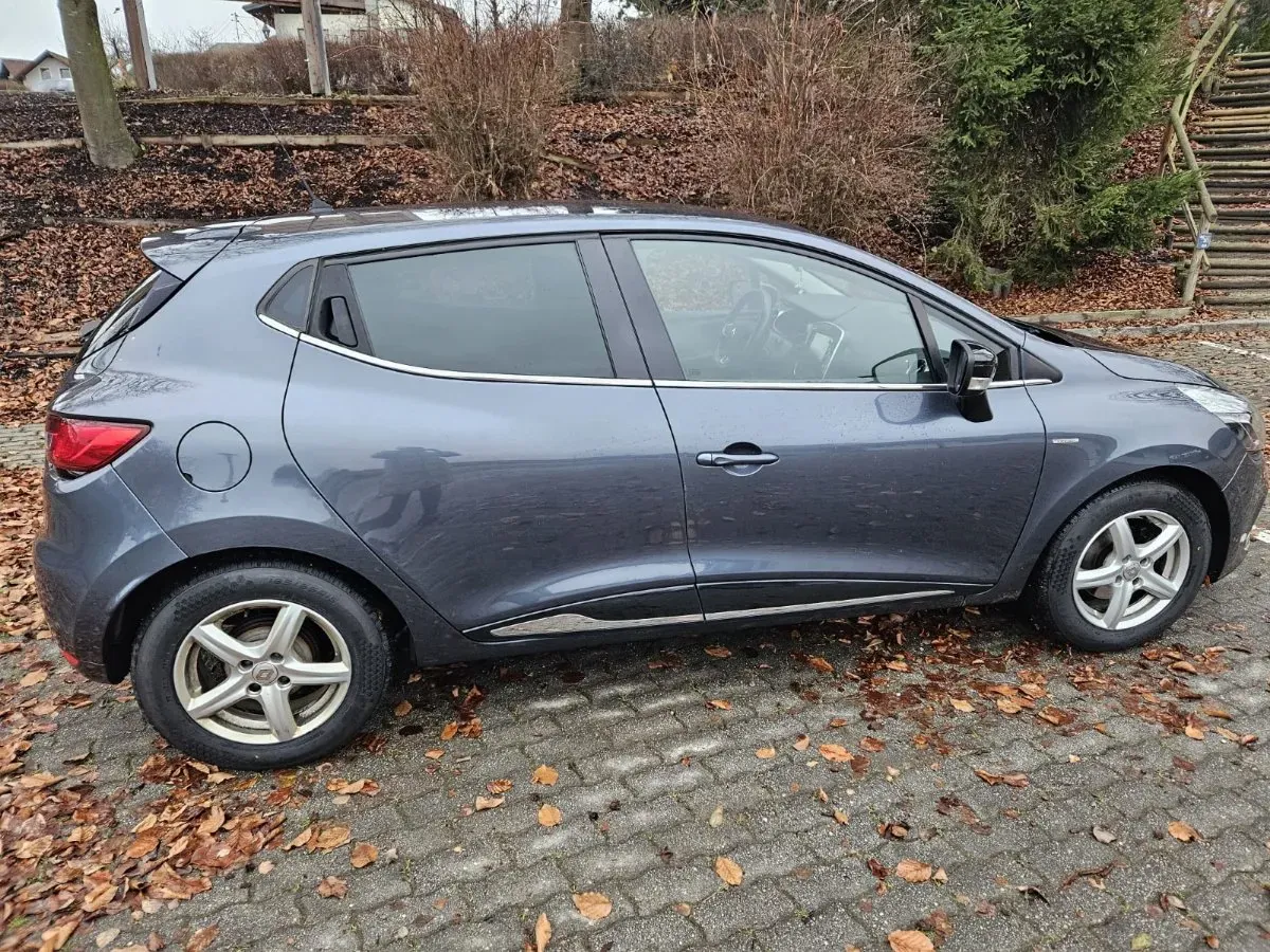 Renault Clio 2017 photo 2