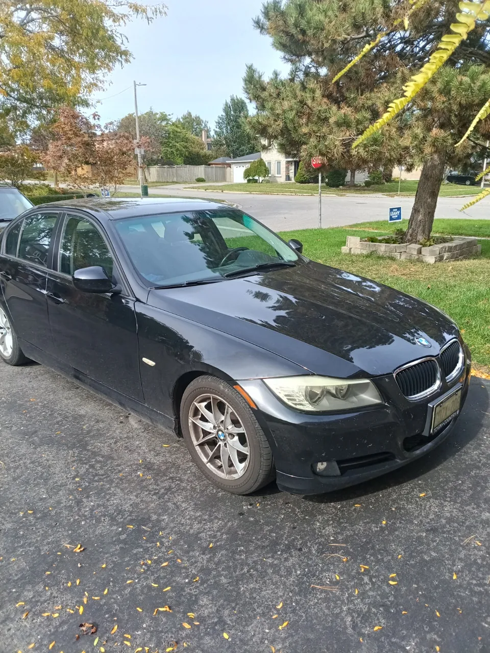 BMW 323I 2011 photo 3