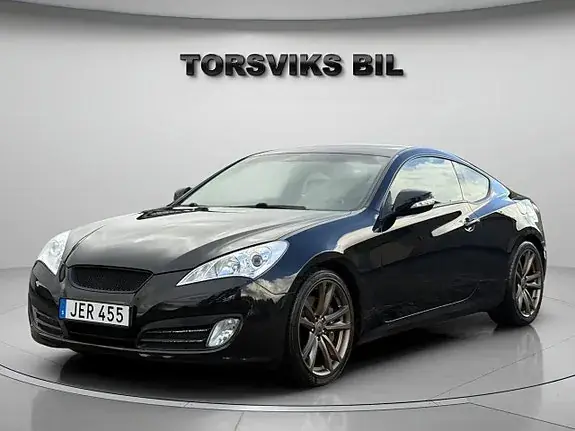 Hyundai Genesis 2011 photo 2