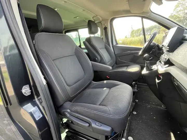 Renault Trafic 2024 photo 3