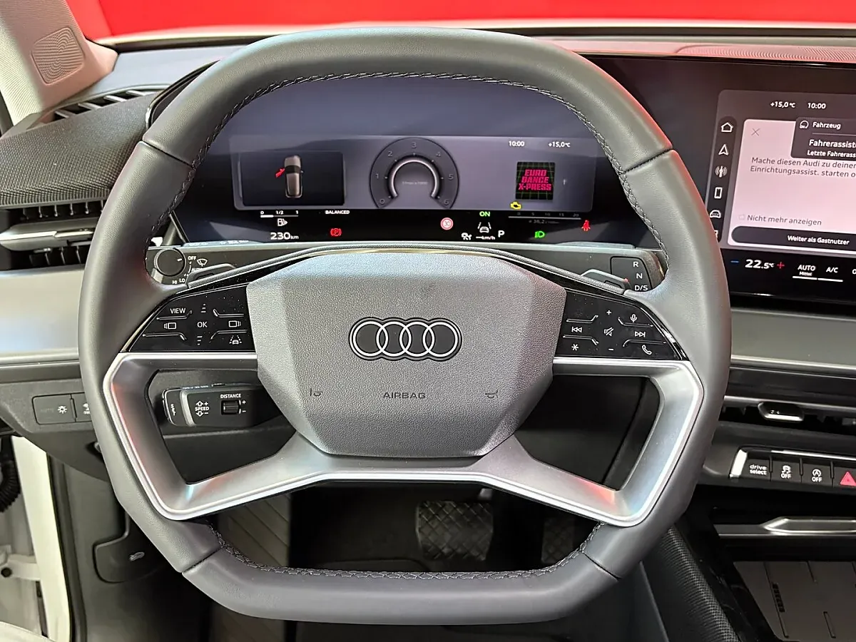 Audi Q3 2026 photo 3