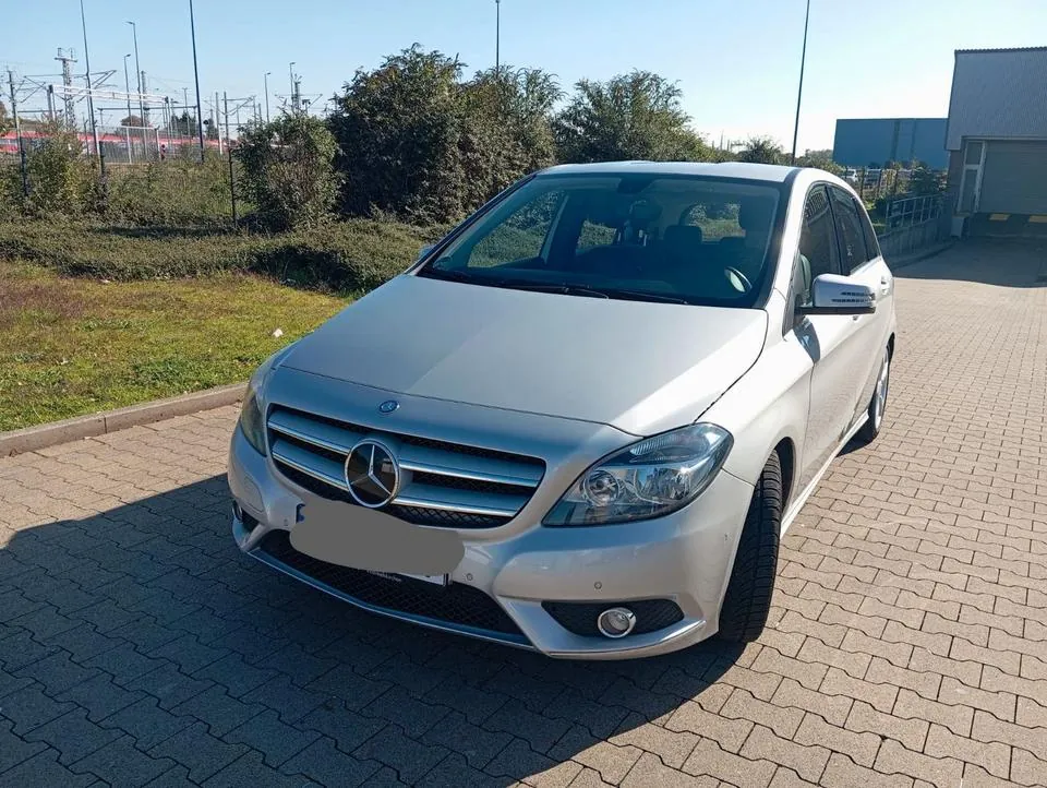 Mercedes-Benz B