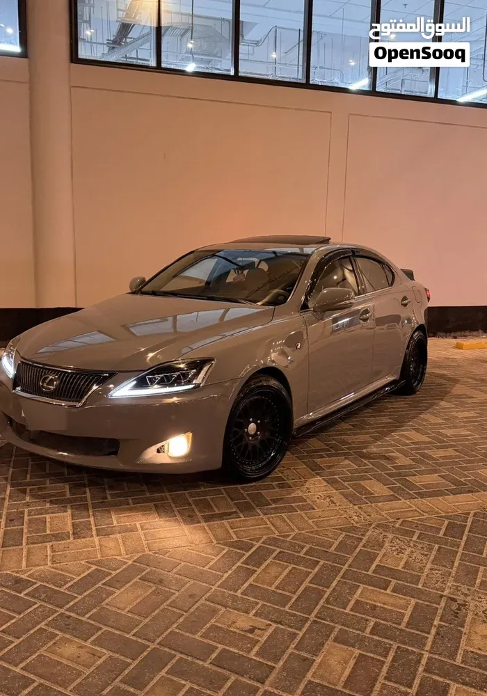 Lexus Is 2010 photo 4
