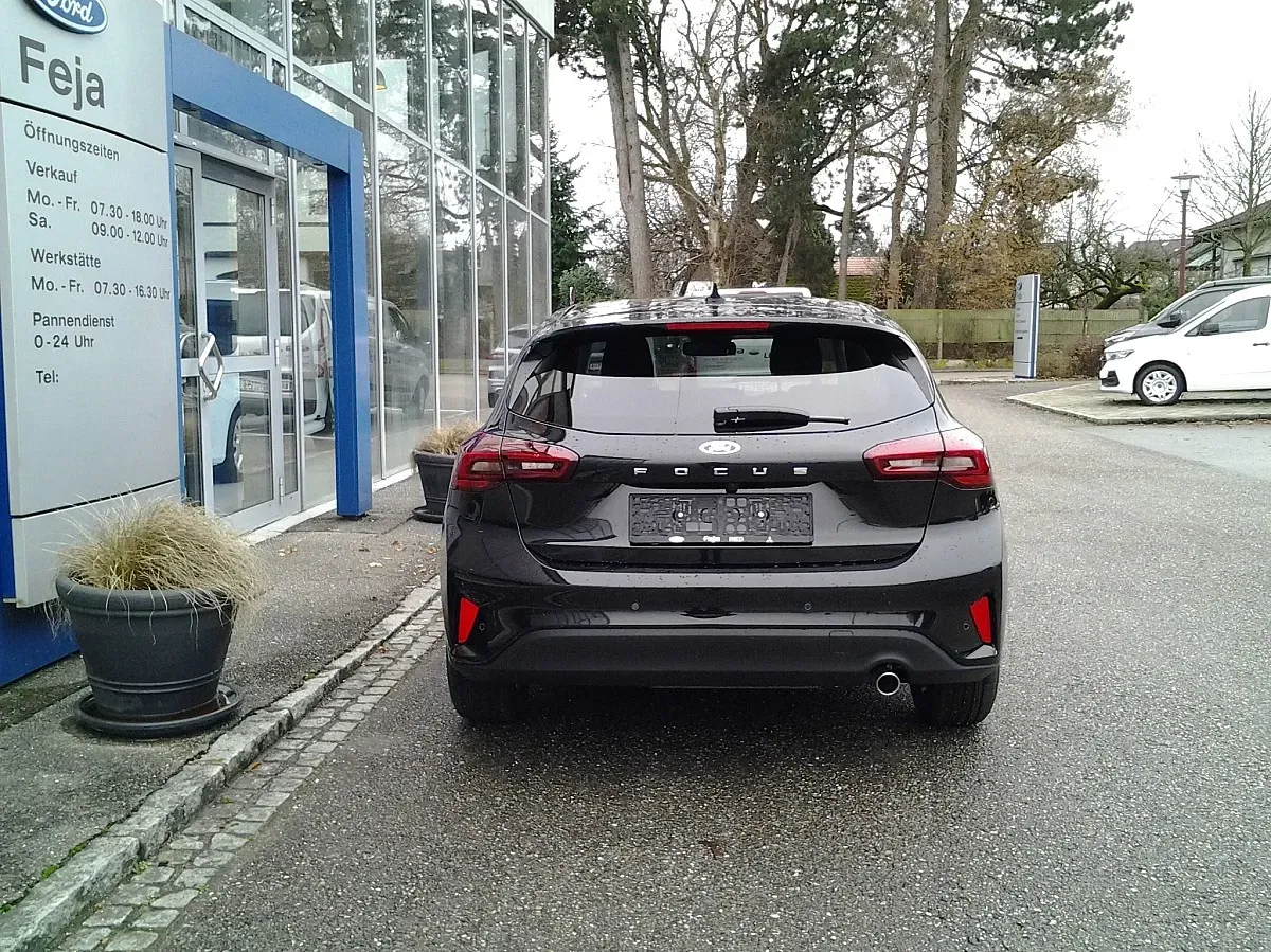 Ford Focus 2026 photo 3