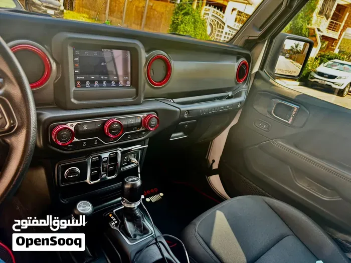 Jeep Wrangler 2023 photo 2