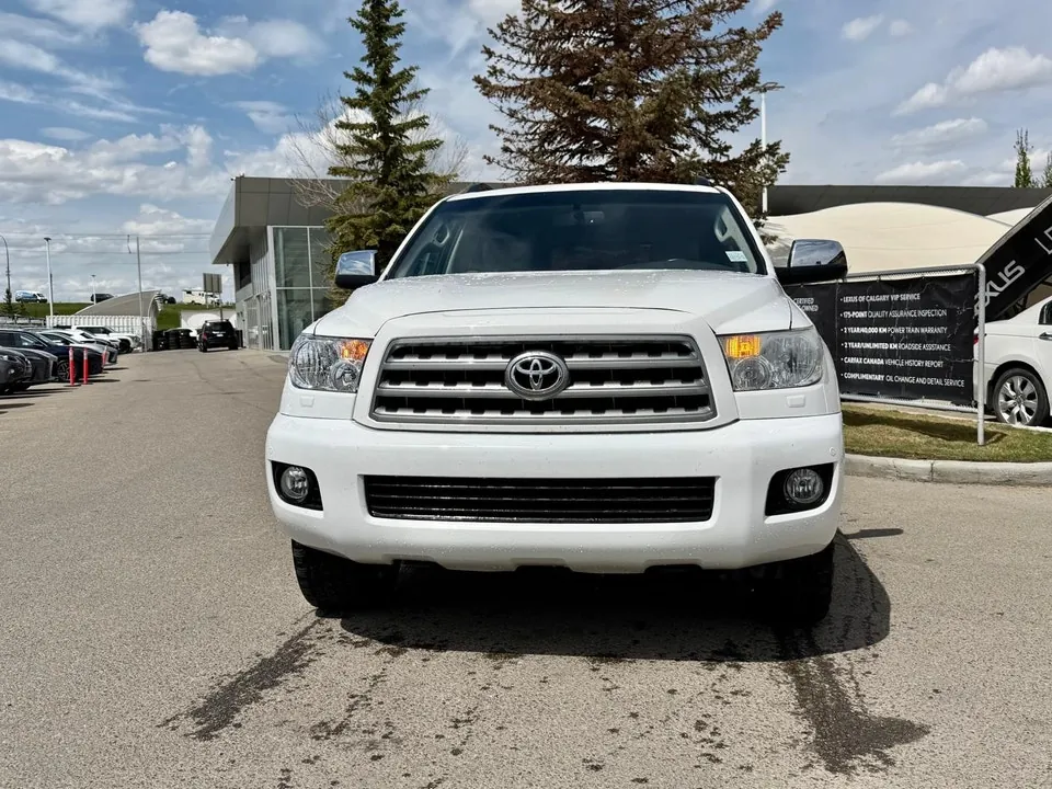 Toyota Sequoia 2011 photo 4