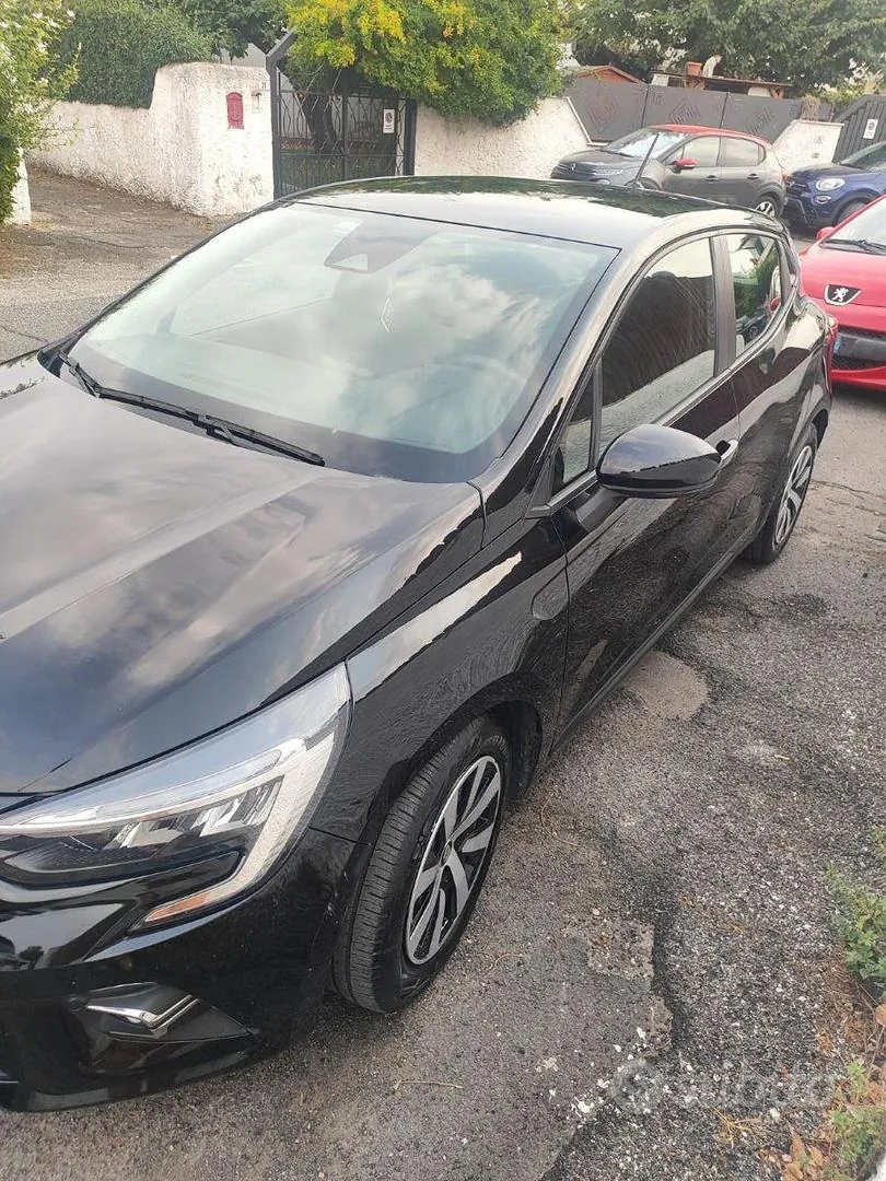 Renault Clio 2023 photo 4