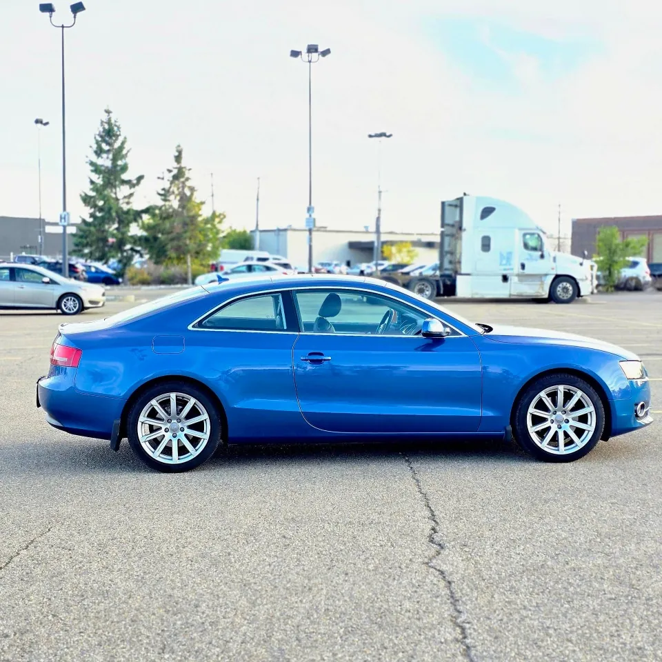Audi A5 2010 photo 4