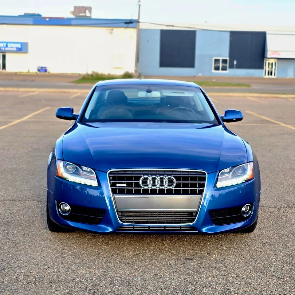 Audi A5 2010 photo 2