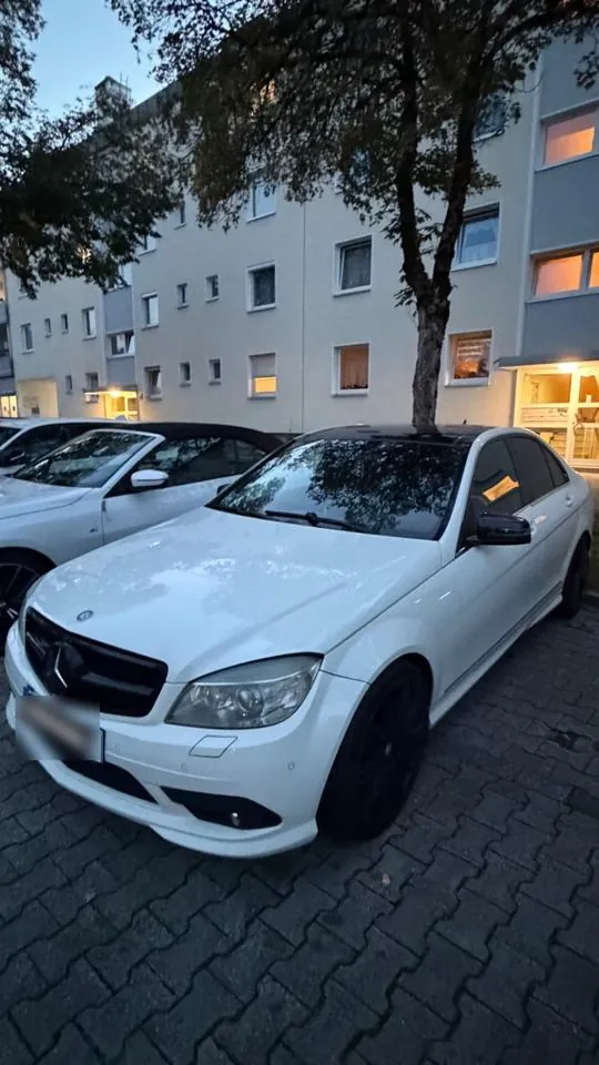 Mercedes-Benz C300