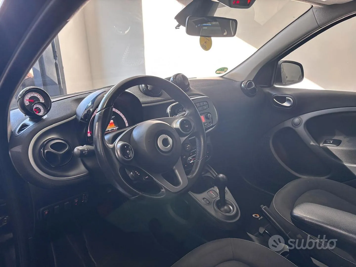 Smart Forfour 2017 photo 5