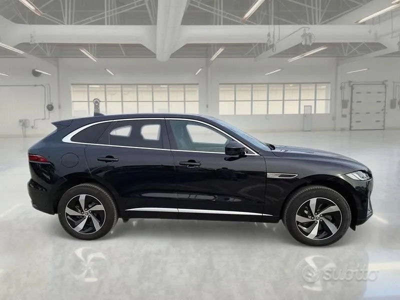 Jaguar F-Pace 2024 photo 3