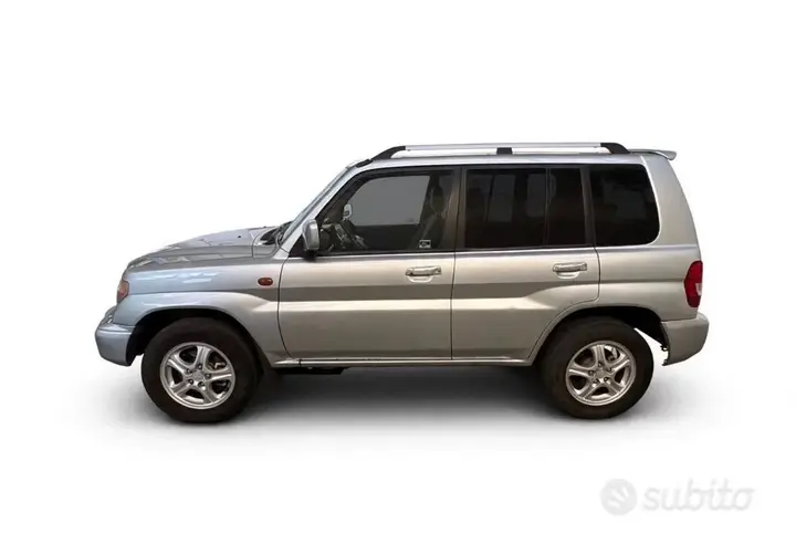 Mitsubishi Pajero 2004 photo 5