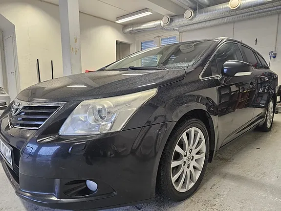 Toyota Avensis 2010 photo 3
