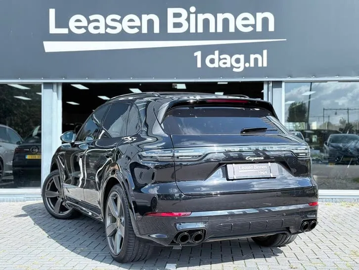 Porsche Cayenne 2021 photo 2