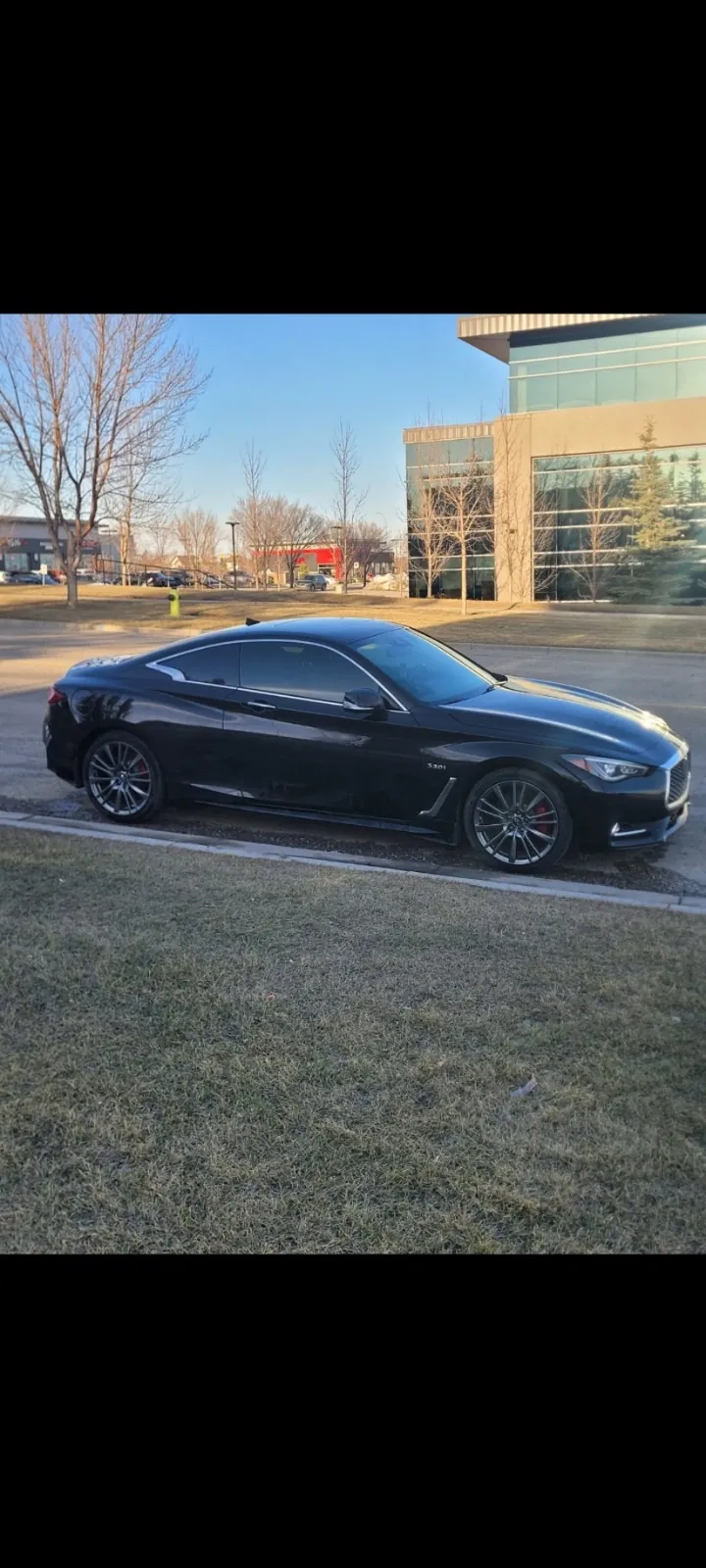 Infiniti Q60 2017 photo 3