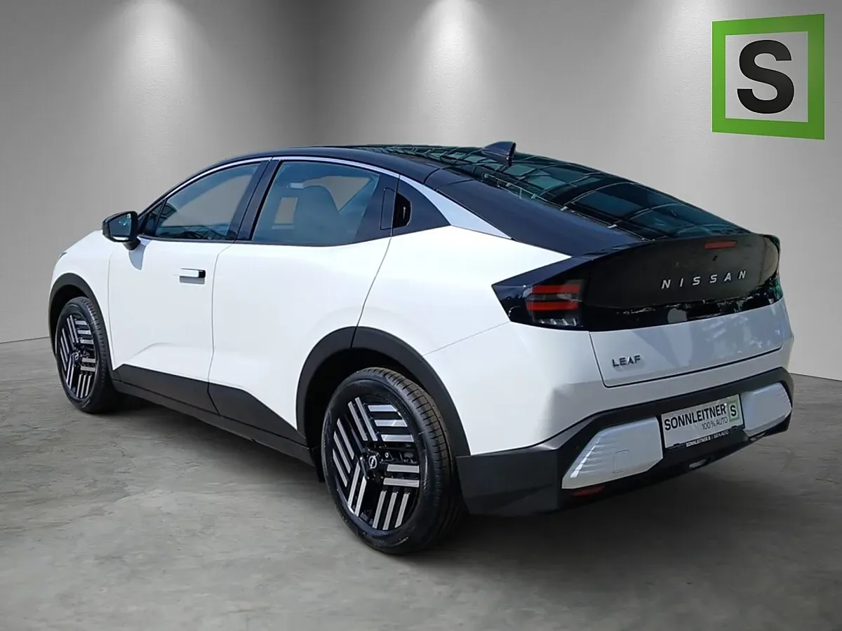 Nissan Leaf photo 3