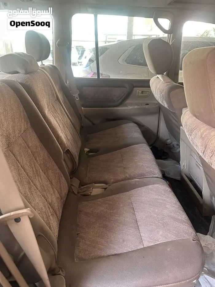 Toyota Land Cruiser 2000 photo 3