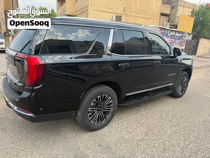 GMC Yukon 2025 photo 3