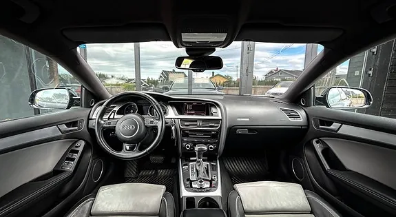 Audi A5 2012 photo 5