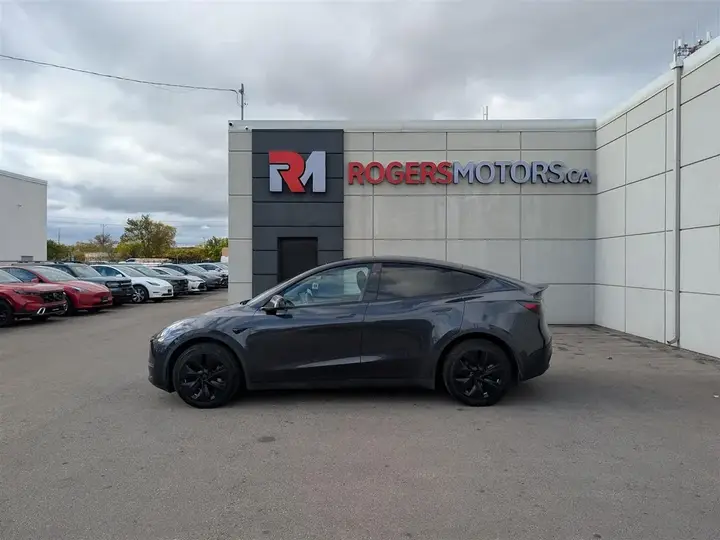 Tesla Model Y 2024 photo 2