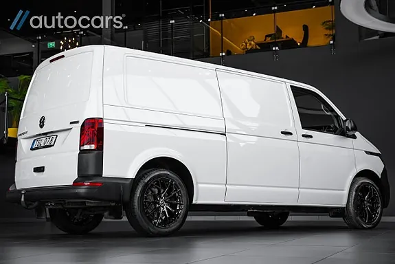 Volkswagen Transporter 2022 photo 3
