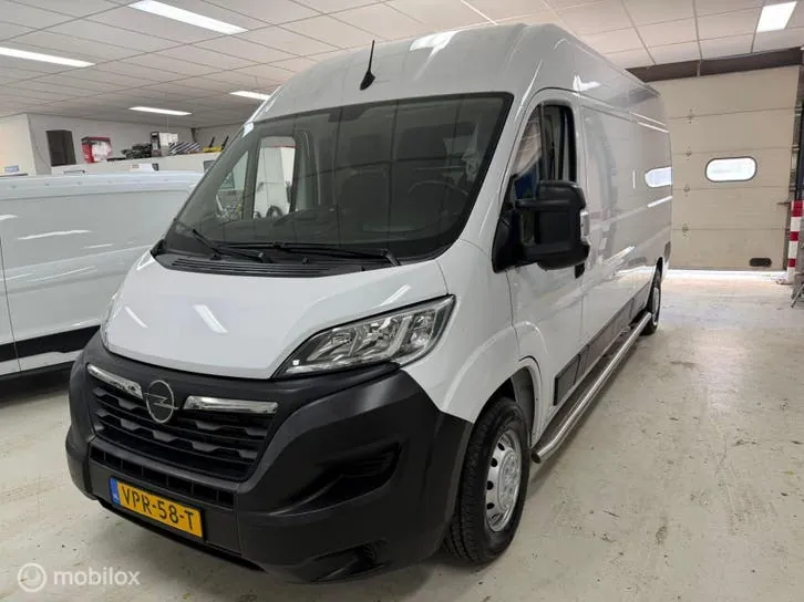 Opel Movano 2022 photo 2