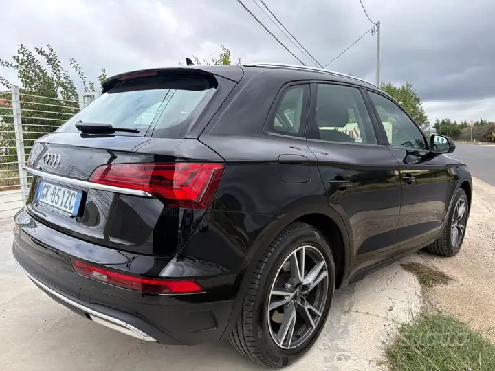 Audi Q5 2022 photo 3