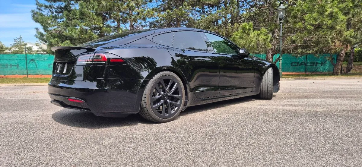 Tesla Model S 2022 photo 3