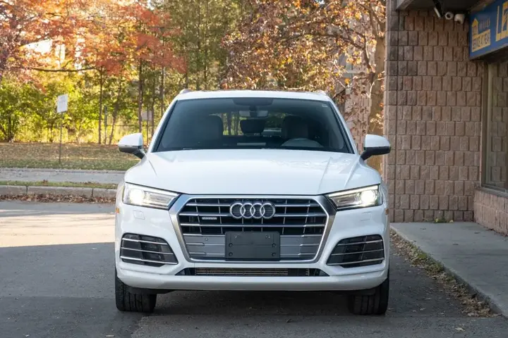 Audi Q5 2018 photo 2